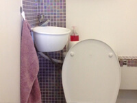 Kit lavabo WiCi Mini adaptable sur WC - Madame H (29) - 2 sur 2